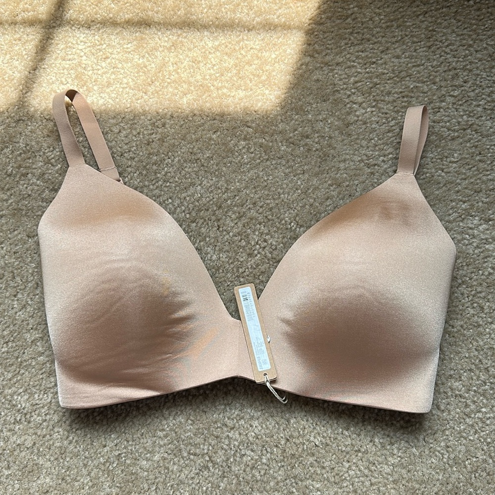 SKIMS 36DDD Wireless Form T Shirt Bra CLAY NWT